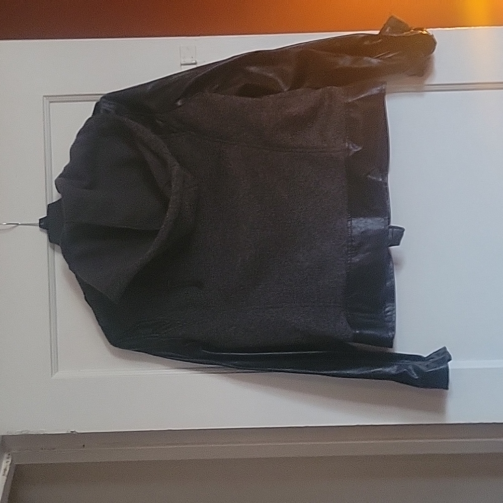 Jacket - Picture 4 of 4